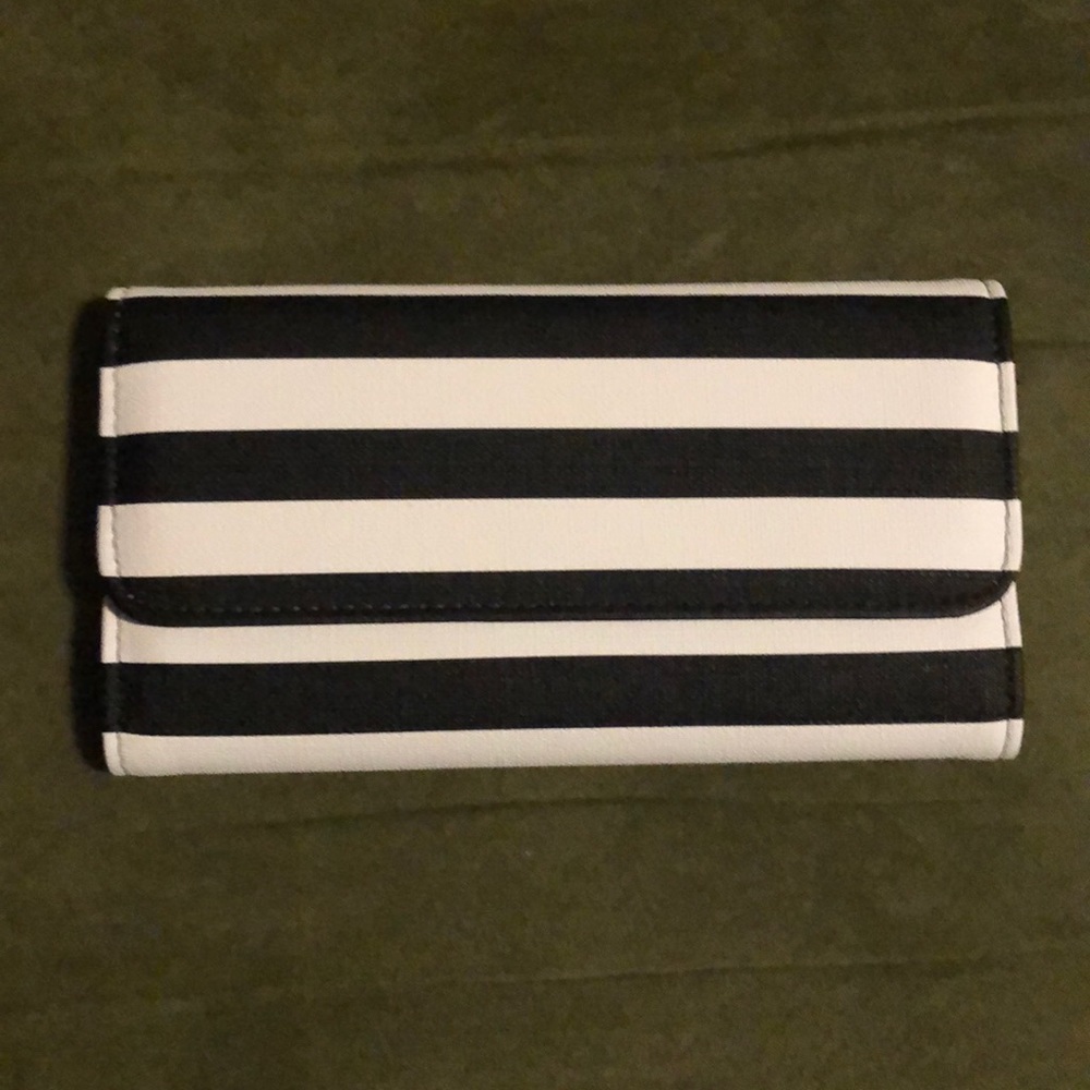 Kut from the Kloth Wallet